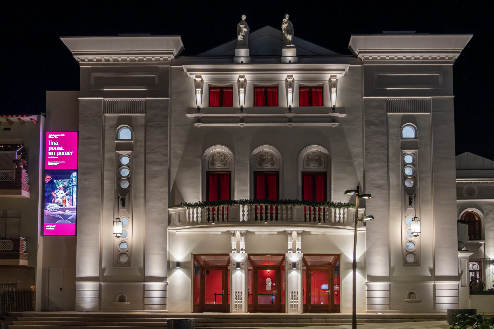 Foto nocturna del Casino